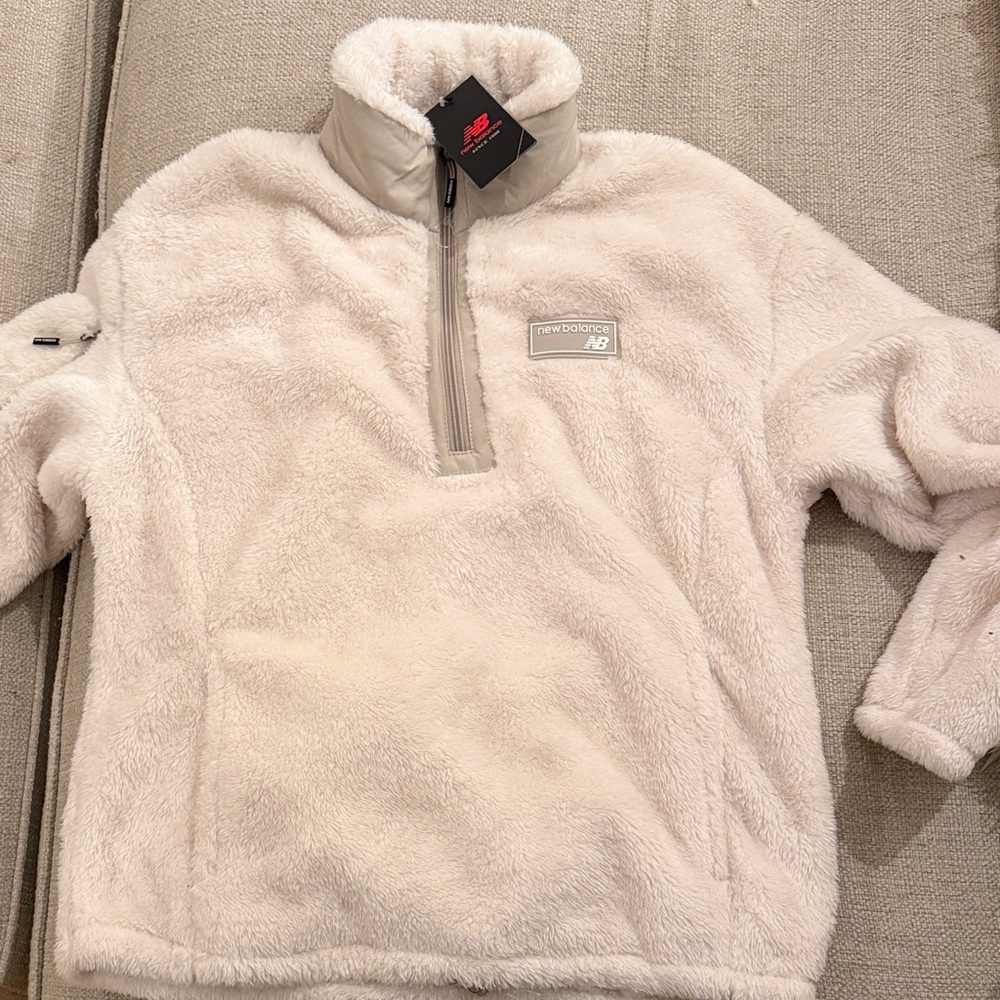 New Balance Women’s Cream Fleece Jacket, NWT